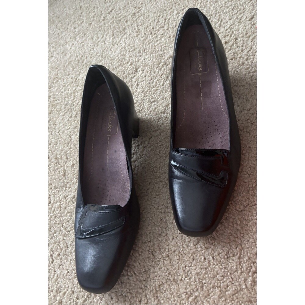 Clarks  Black Shoes Heels pump Womens 8M Leather Classic Comfort
